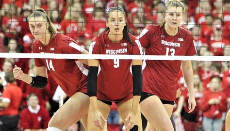 The official 2021 Volleyball Roster for the Wisconsin Badgers Badgers. . Leaked wisconsin volleyball video